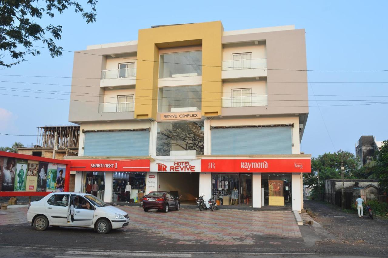Hotel Revive Verāval Exterior foto